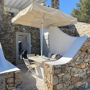 Rineia Complex By Live&travel Appartement